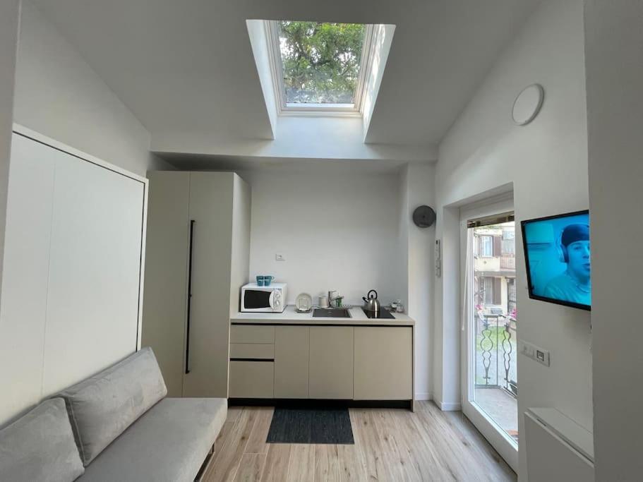 Apartamento Grazioso Monolocale Milán Exterior foto